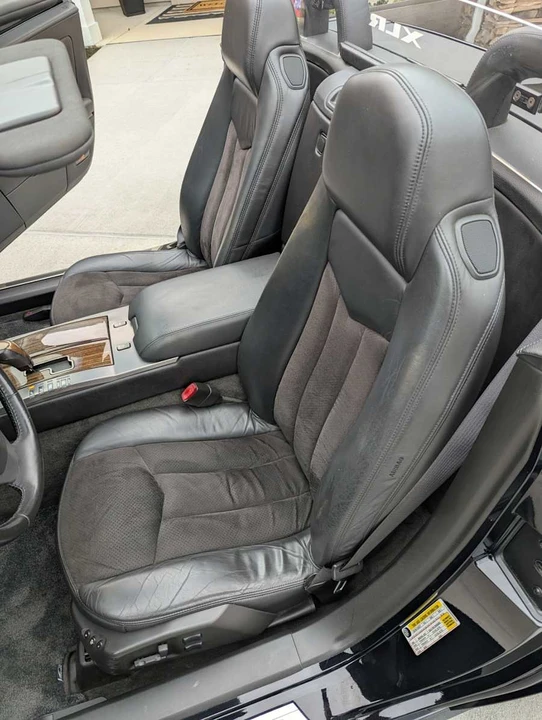 2006 Cadillac XLR-V - Image 24 of 31