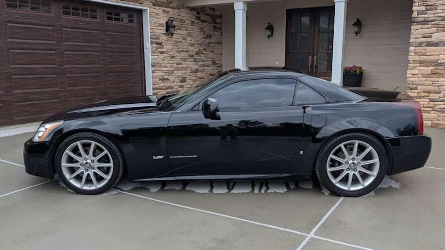 2006 Cadillac XLR-V - Image 11 of 31