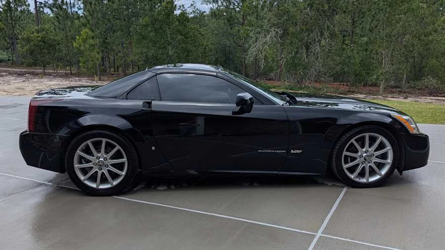 2006 Cadillac XLR-V - Image 5 of 31