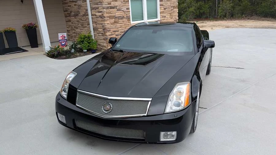 2006 Cadillac XLR-V - Image 17 of 31