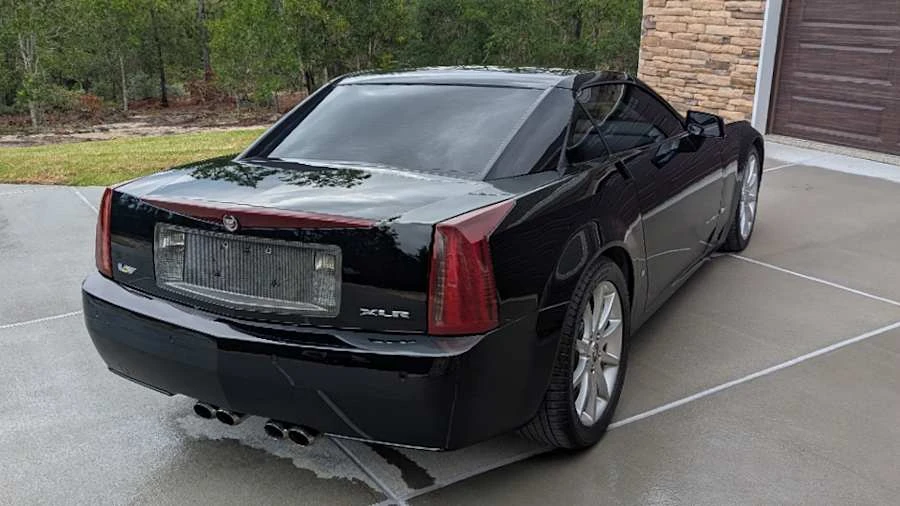 2006 Cadillac XLR-V - Image 3 of 31