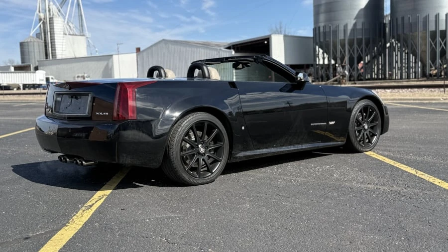 2006 Cadillac XLR-V - Image 6 of 12