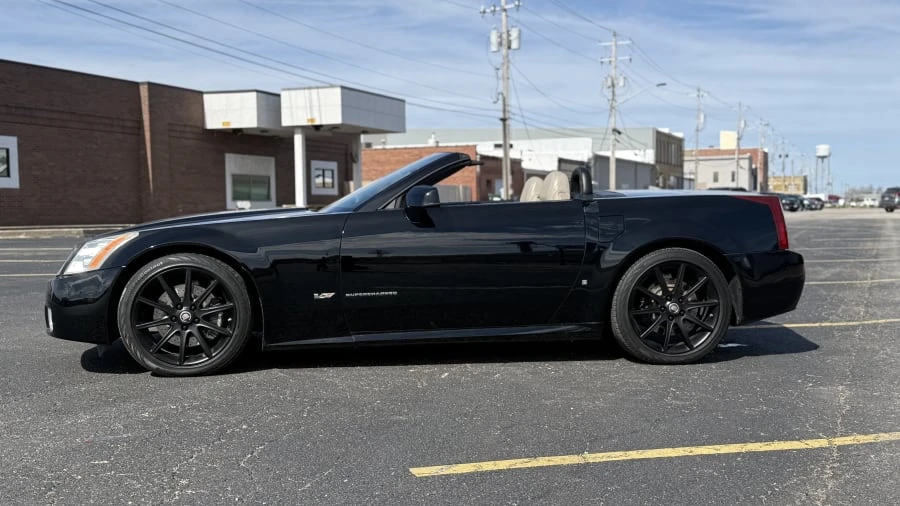 2006 Cadillac XLR-V - Image 5 of 12