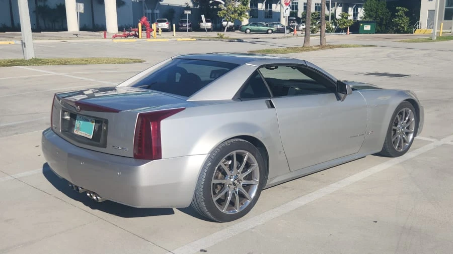 2006 Cadillac XLR-V - Image 10 of 16