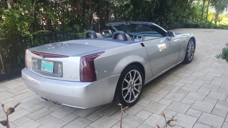2006 Cadillac XLR-V - Image 3 of 16
