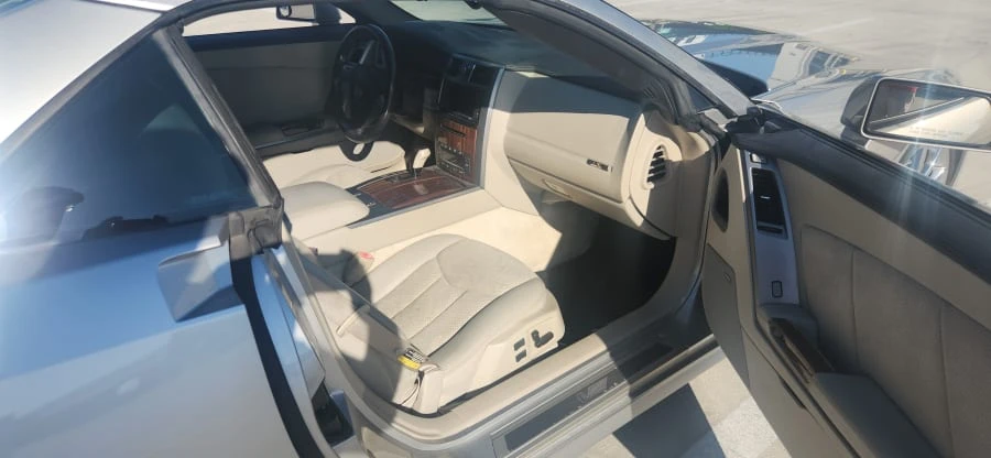 2006 Cadillac XLR-V - Image 13 of 16