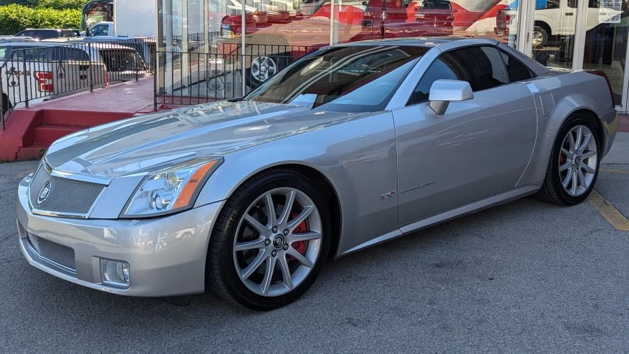 2006 Cadillac XLR-V - Image 11 of 31