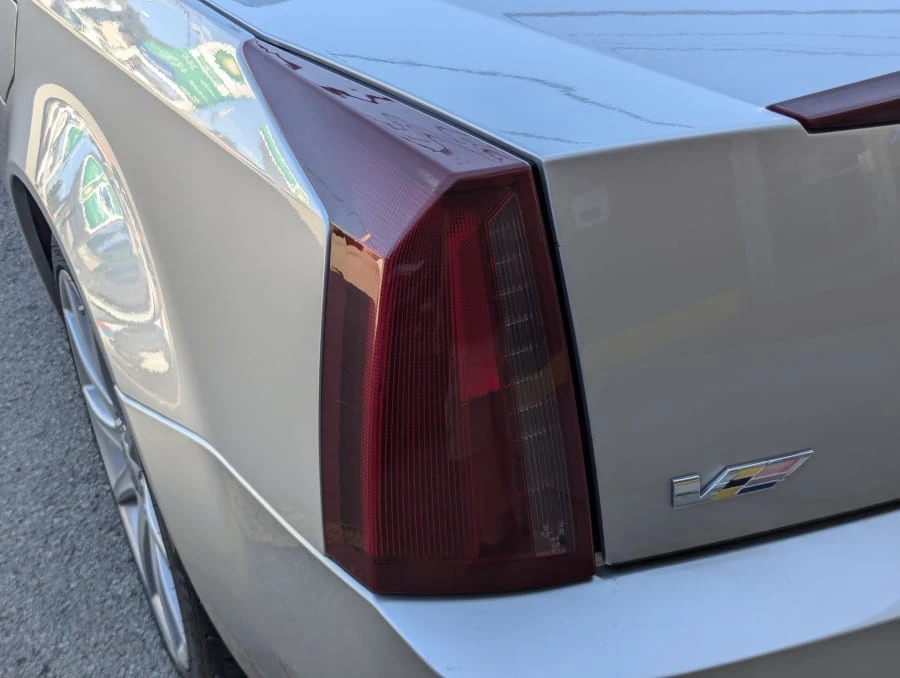 2006 Cadillac XLR-V - Image 30 of 31