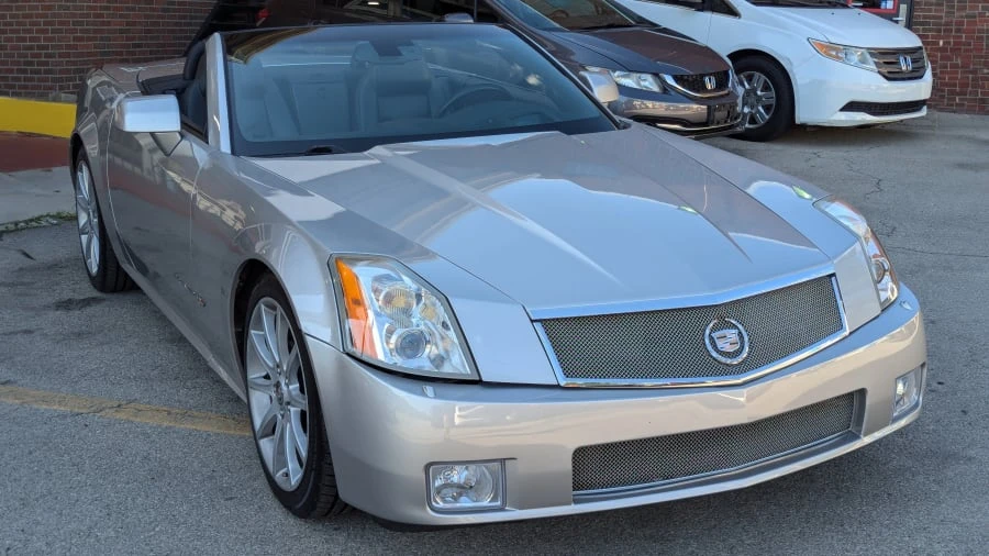 2006 Cadillac XLR-V - Image 10 of 31