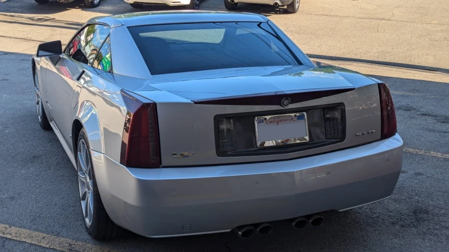2006 Cadillac XLR-V - Image 14 of 31