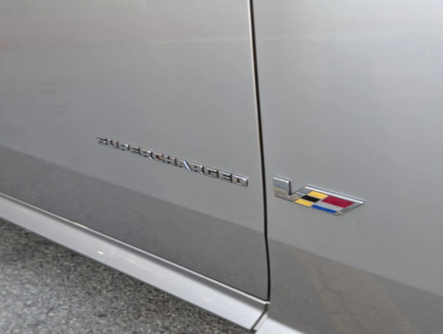 2006 Cadillac XLR-V - Image 18 of 31