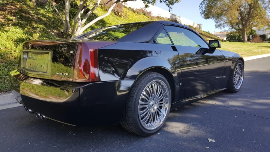 2006 Cadillac XLR-V - Image 9 of 10