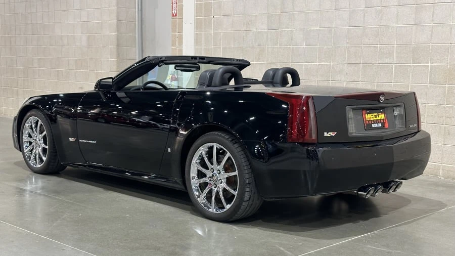 2006 Cadillac XLR-V - Image 3 of 10