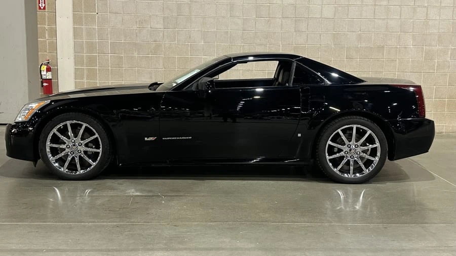 2006 Cadillac XLR-V - Image 5 of 10