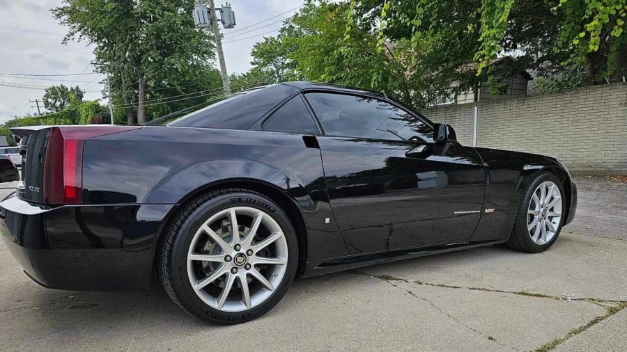 2006 Cadillac XLR-V - Image 8 of 23