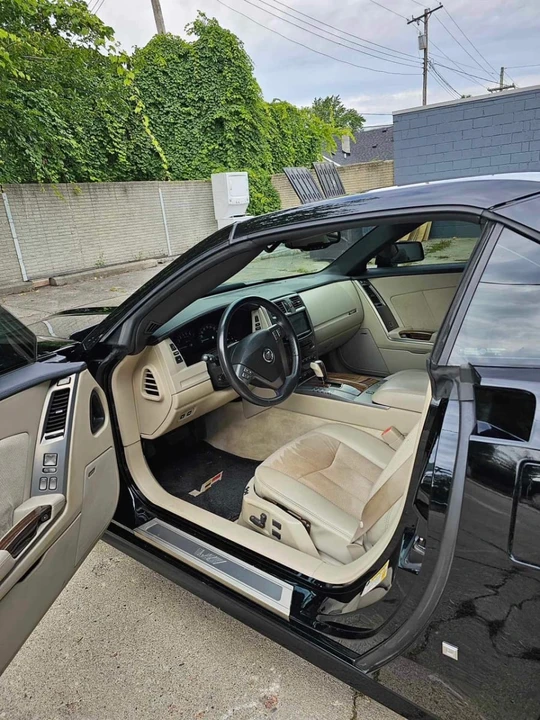 2006 Cadillac XLR-V - Image 20 of 22