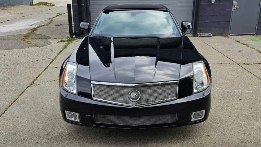 2006 Cadillac XLR-V - Image 3 of 23
