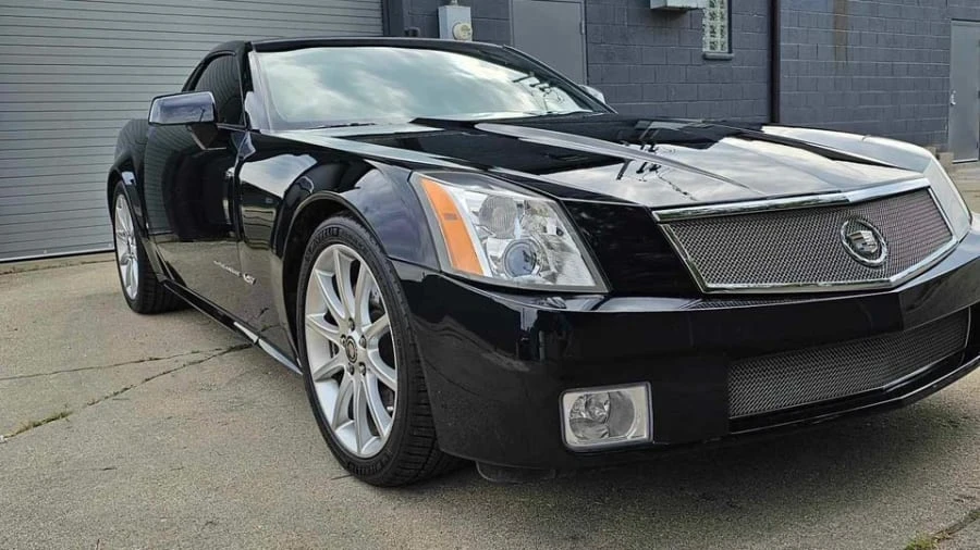 2006 Cadillac XLR-V - Image 11 of 22