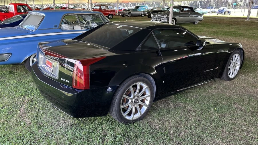 2006 Cadillac XLR-V - Image 2 of 4