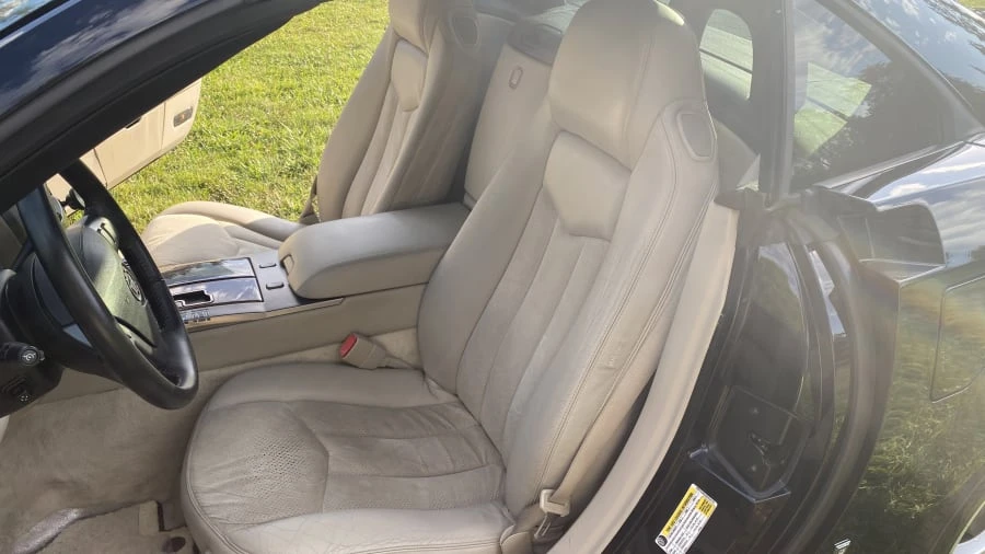 2006 Cadillac XLR-V - Image 9 of 21