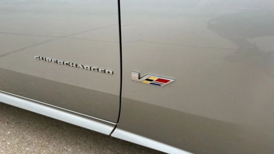 2006 Cadillac XLR-V - Image 9 of 10
