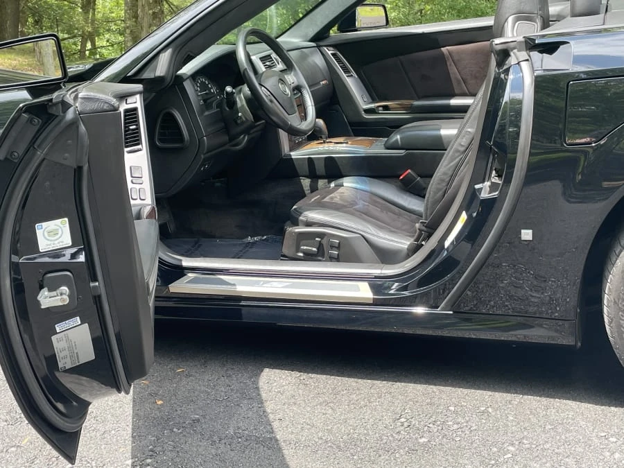 2006 Cadillac XLR-V - Image 11 of 23