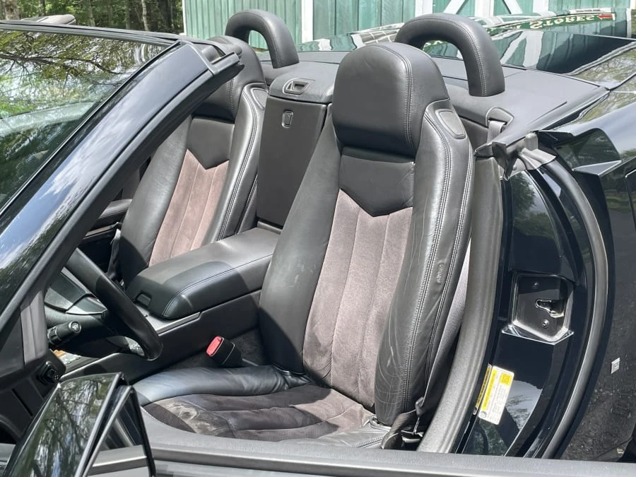 2006 Cadillac XLR-V - Image 12 of 23