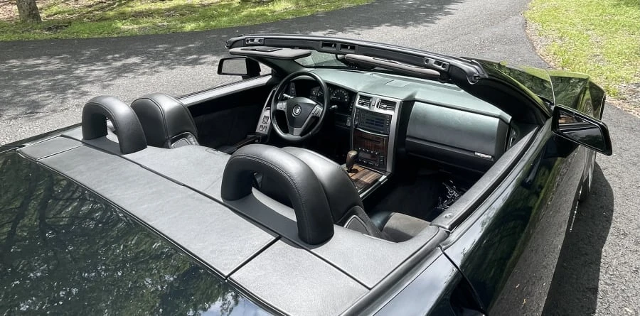 2006 Cadillac XLR-V - Image 16 of 23