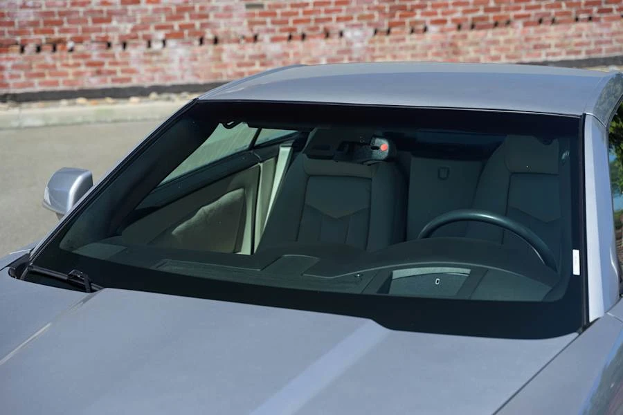 2006 Cadillac XLR-V - Image 24 of 31