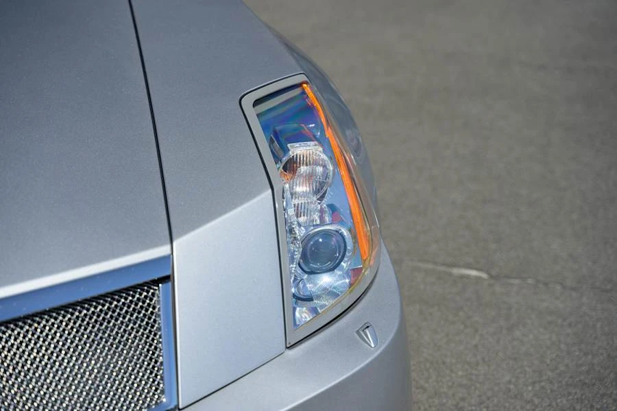 2006 Cadillac XLR-V - Image 15 of 31