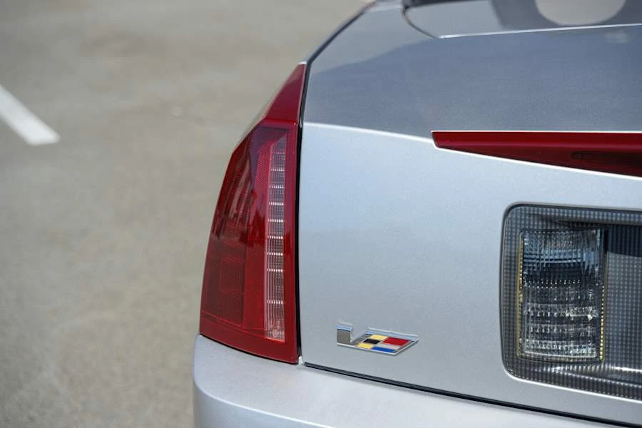 2006 Cadillac XLR-V - Image 13 of 31