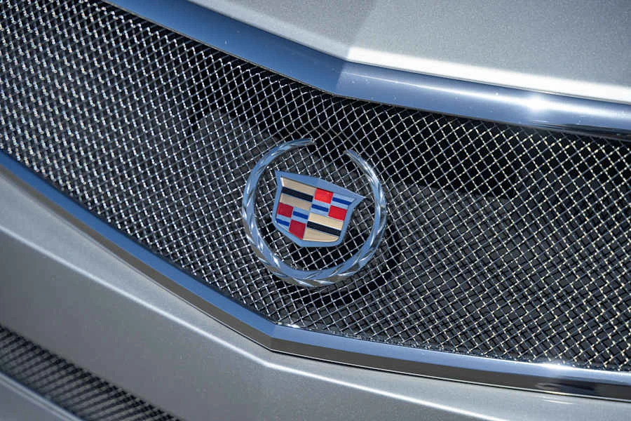 2006 Cadillac XLR-V - Image 27 of 31