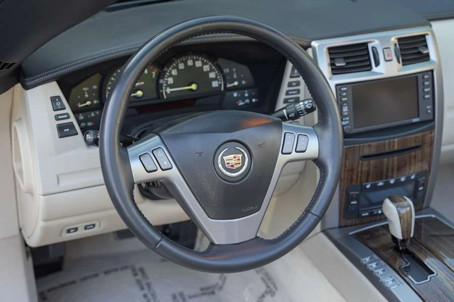 2006 Cadillac XLR-V - Image 31 of 31