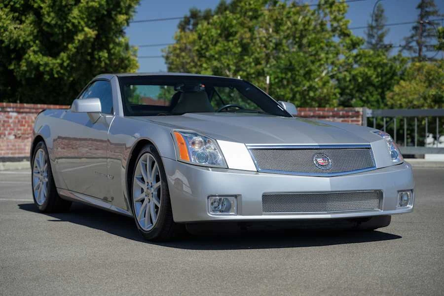 2006 Cadillac XLR-V - Image 14 of 31
