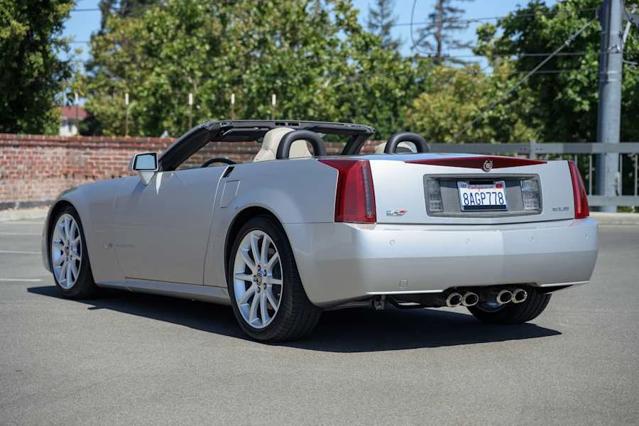 2006 Cadillac XLR-V - Image 10 of 31