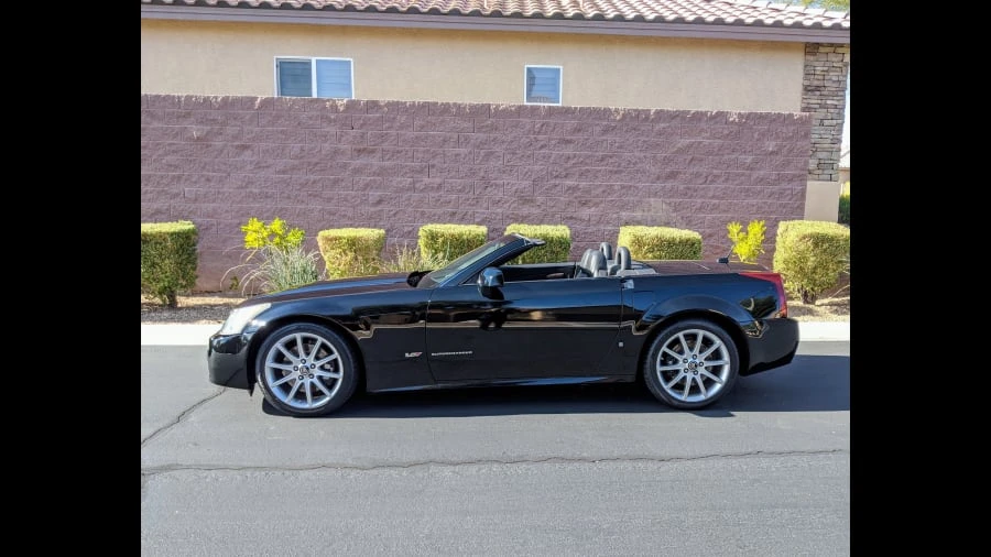 2006 Cadillac XLR-V - Image 2 of 12