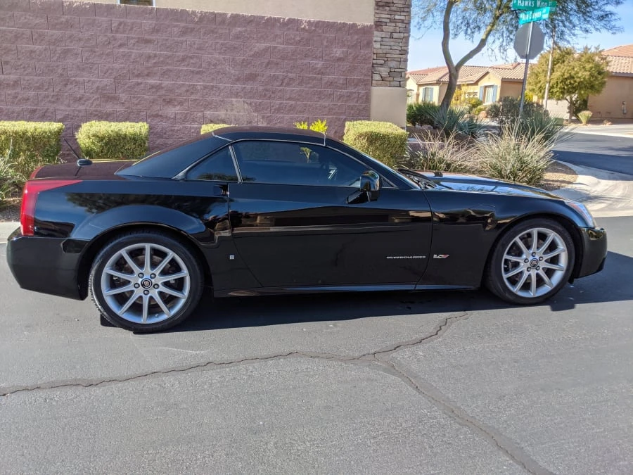 2006 Cadillac XLR-V - Image 10 of 12
