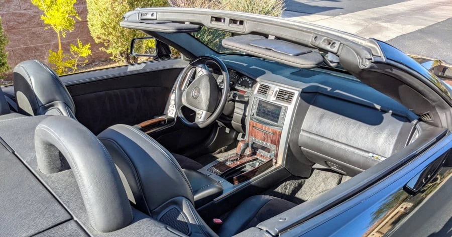 2006 Cadillac XLR-V - Image 4 of 12