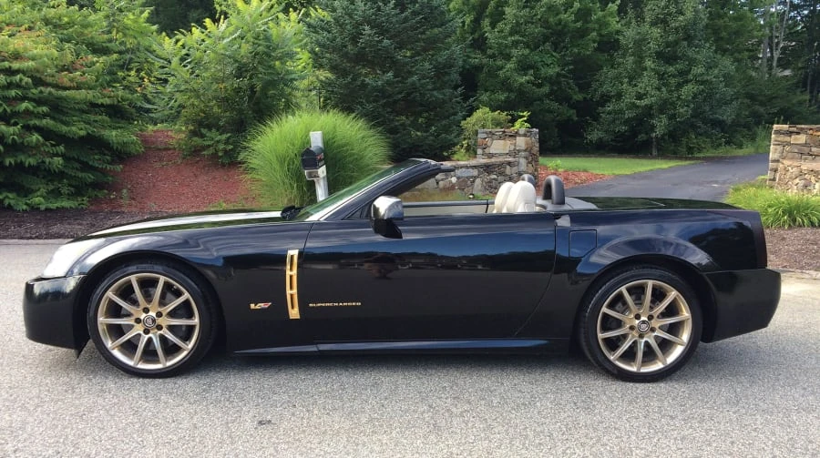 2006 Cadillac XLR-V - Image 2 of 12