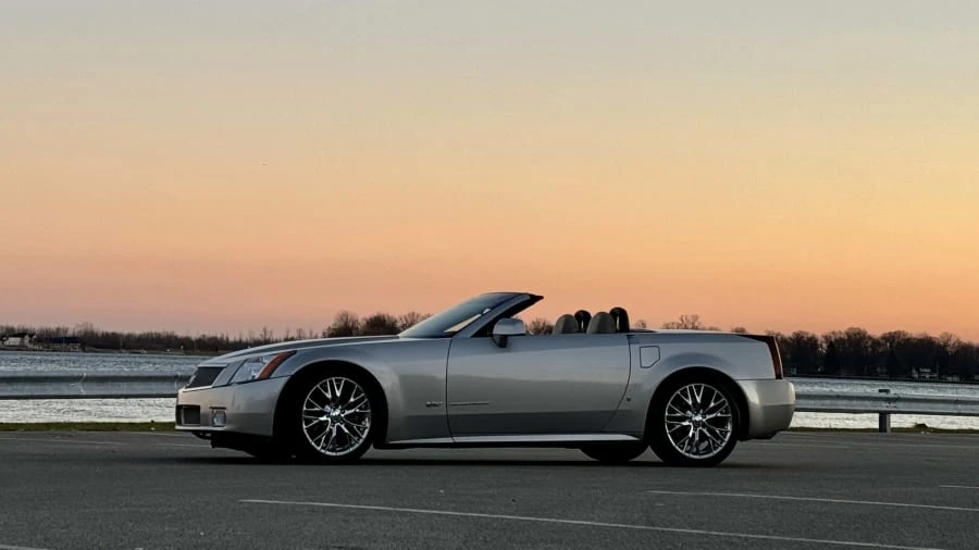 2006 Cadillac XLR-V - Image 7 of 31