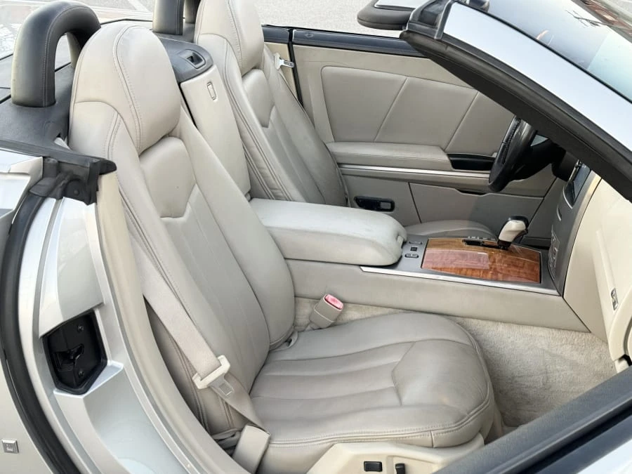 2006 Cadillac XLR-V - Image 23 of 31