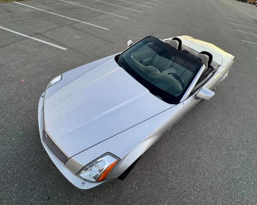 2006 Cadillac XLR-V - Image 20 of 31