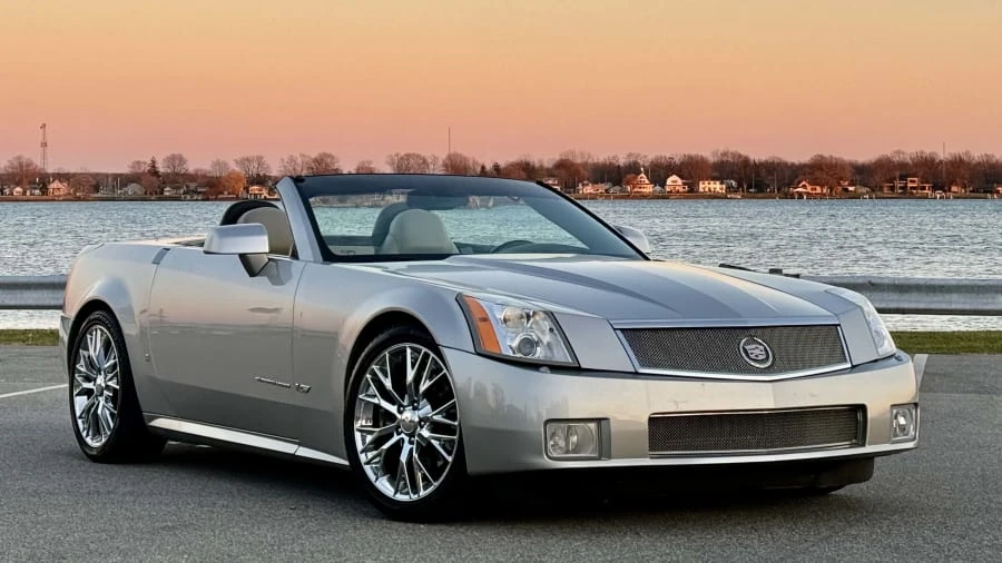 2006 Cadillac XLR-V - Image 5 of 31