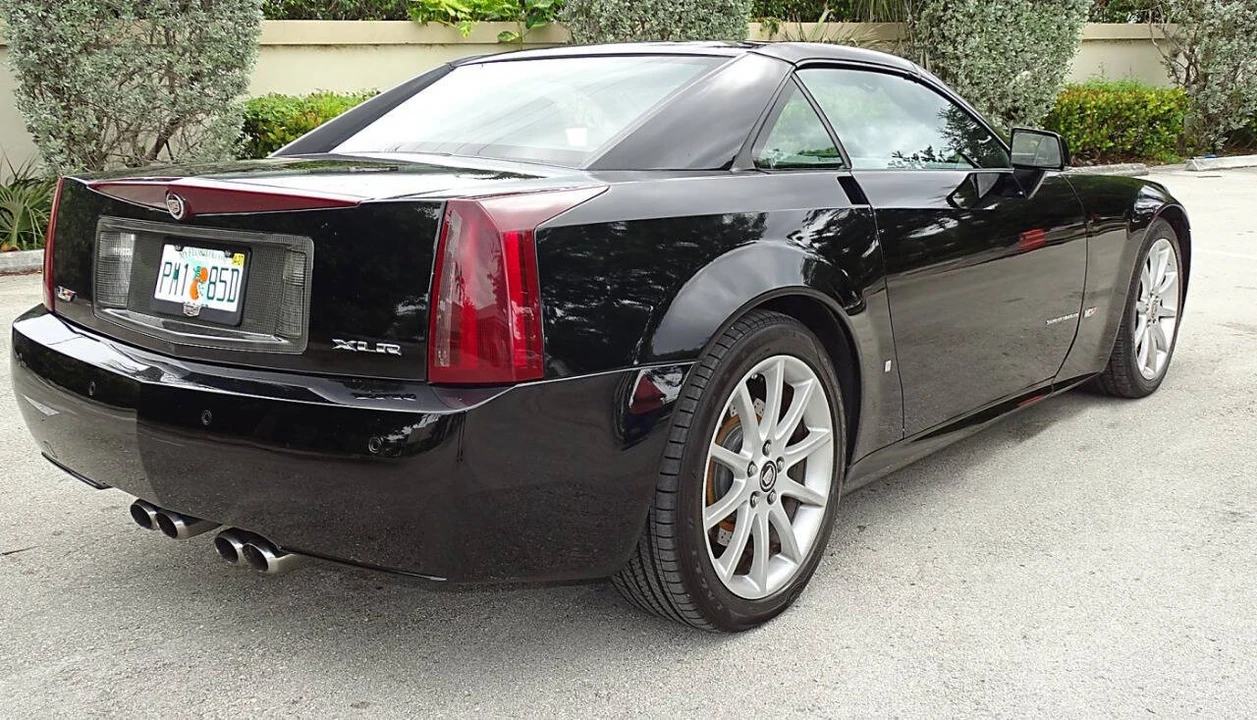 2006 Cadillac XLR-V - Image 6 of 31
