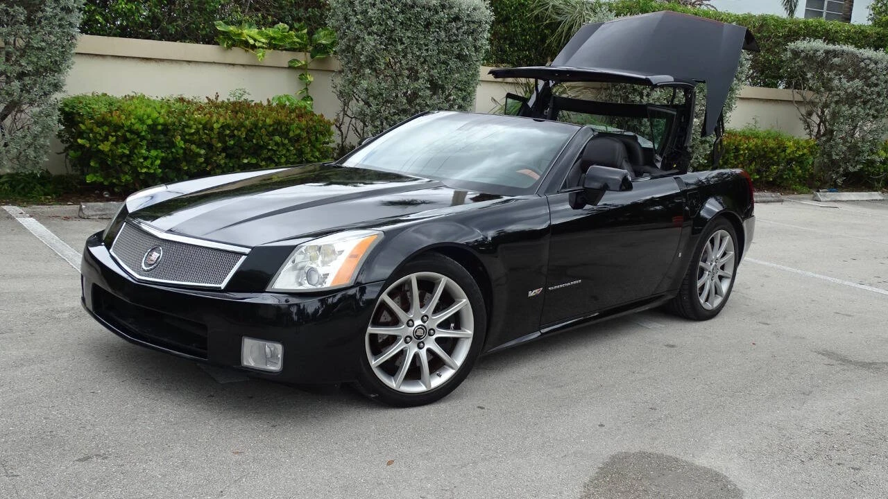 2006 Cadillac XLR-V - Image 17 of 31