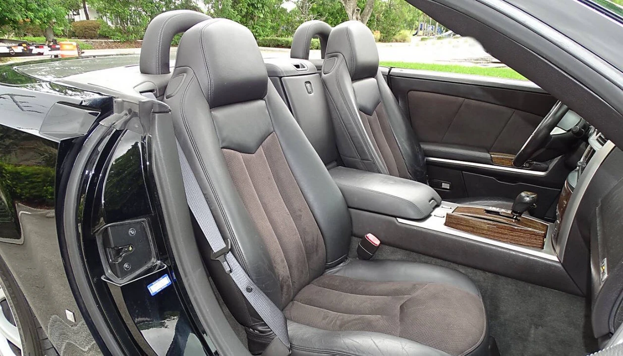 2006 Cadillac XLR-V - Image 27 of 31