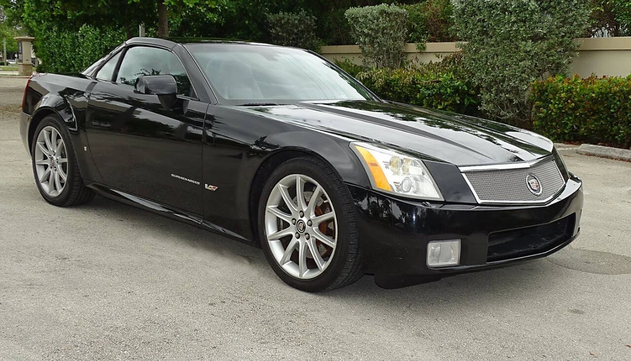 2006 Cadillac XLR-V - Image 8 of 31