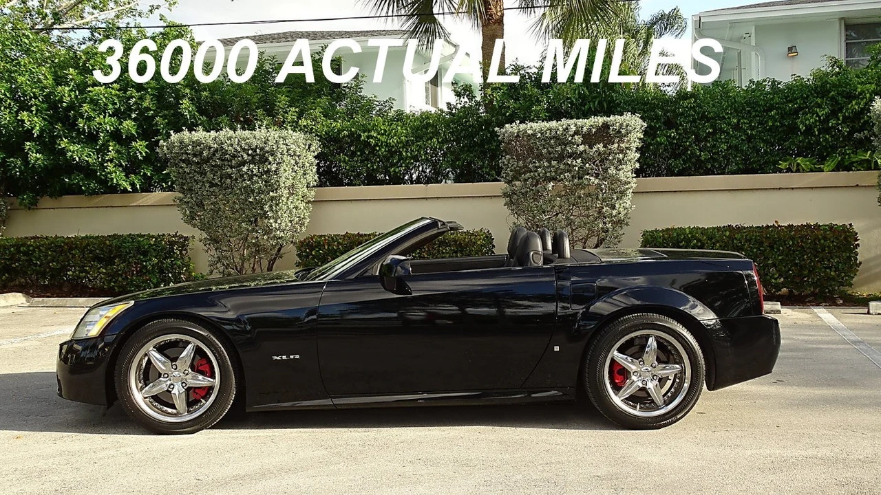 2006 Cadillac XLR - Image 2 of 23