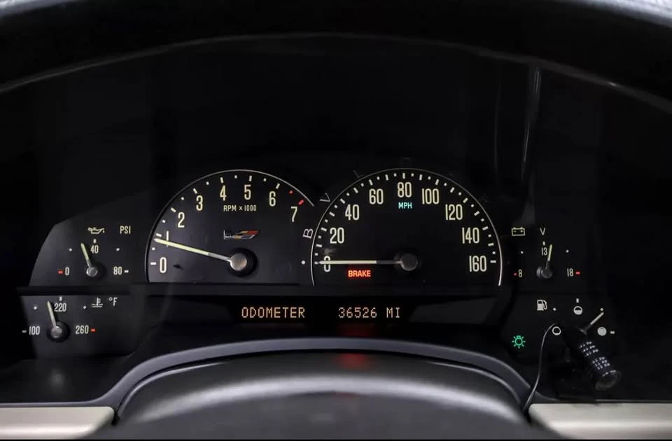 2006 Cadillac XLR-V - Image 14 of 17