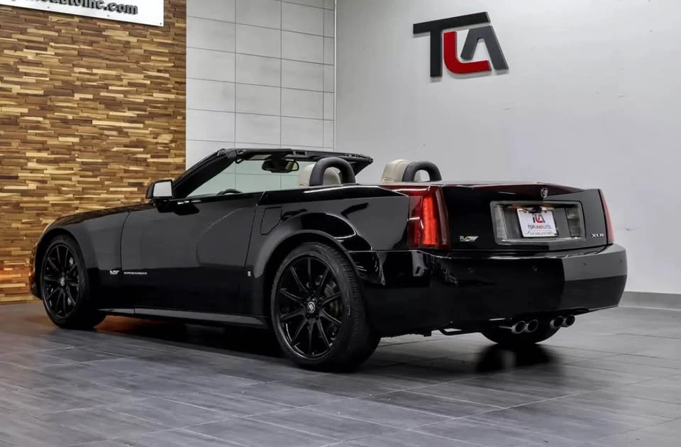 2006 Cadillac XLR-V - Image 9 of 17